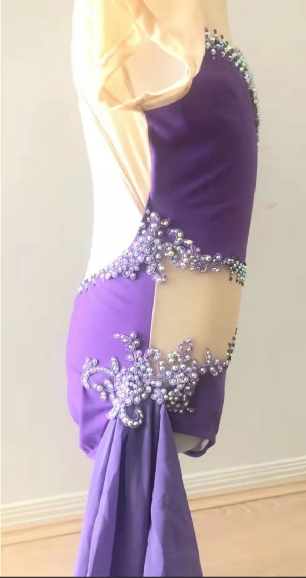 High finished Modern Lyrical dance costume in lavender colour, Children size 12 - Image 3