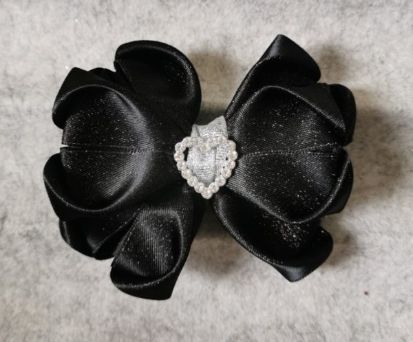 LOVE heart bow hair clip - Image 8